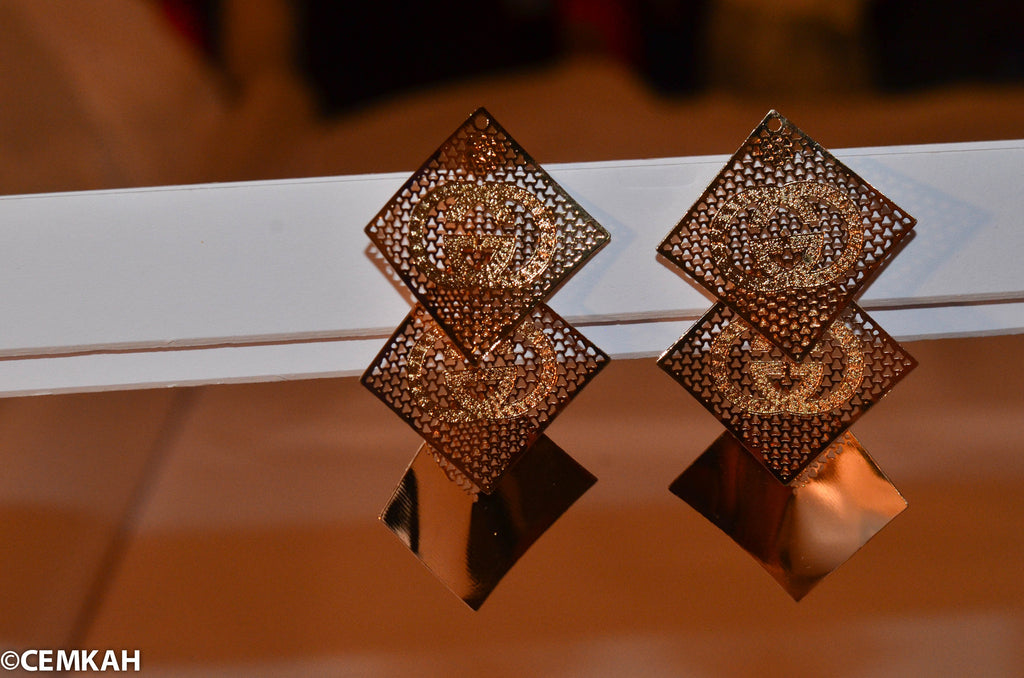 lightweight drop gold earring