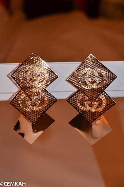 lightweight drop gold earring