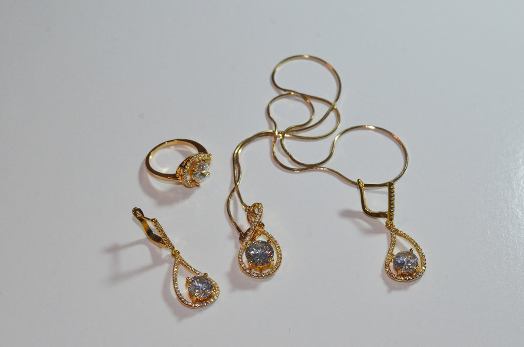 Rose gold necklace set