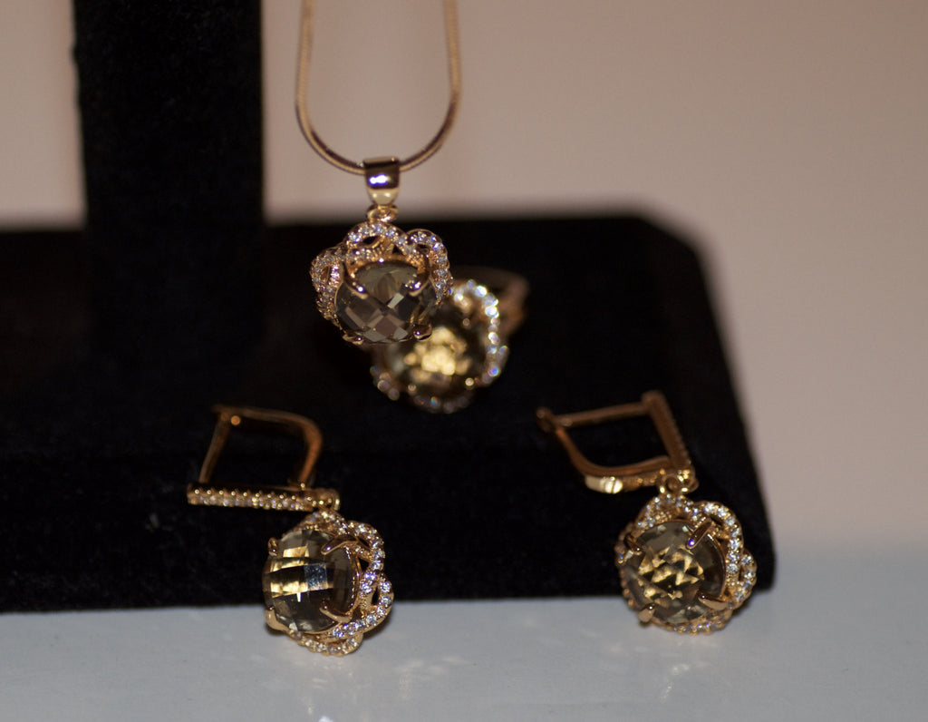 light green Necklace Set