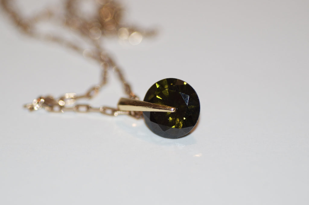 Green gemstone necklace