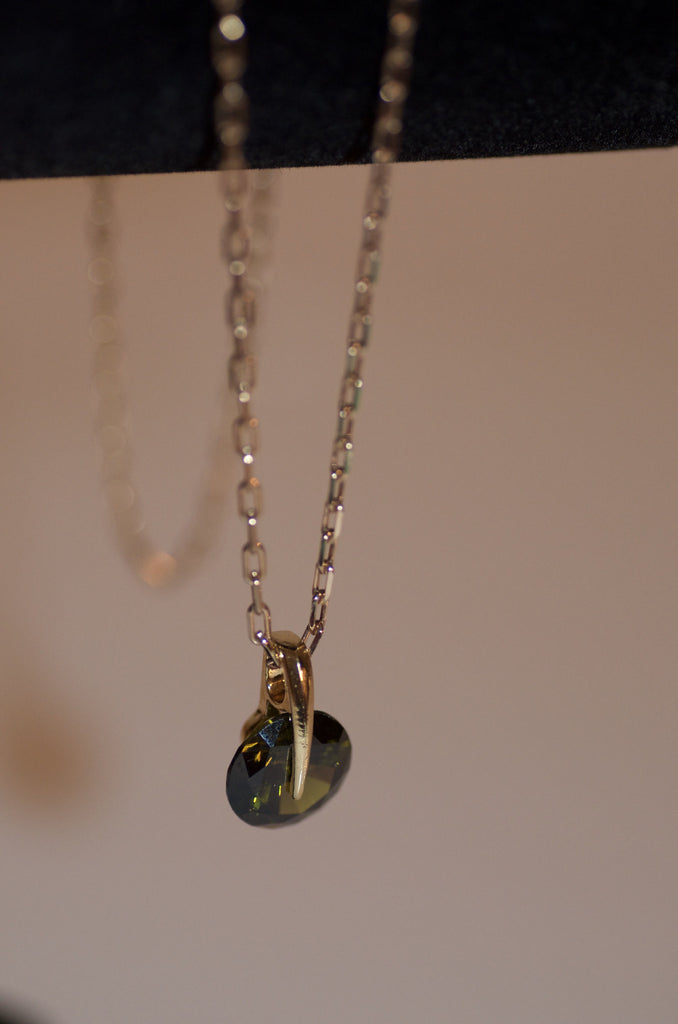 Green gemstone necklace