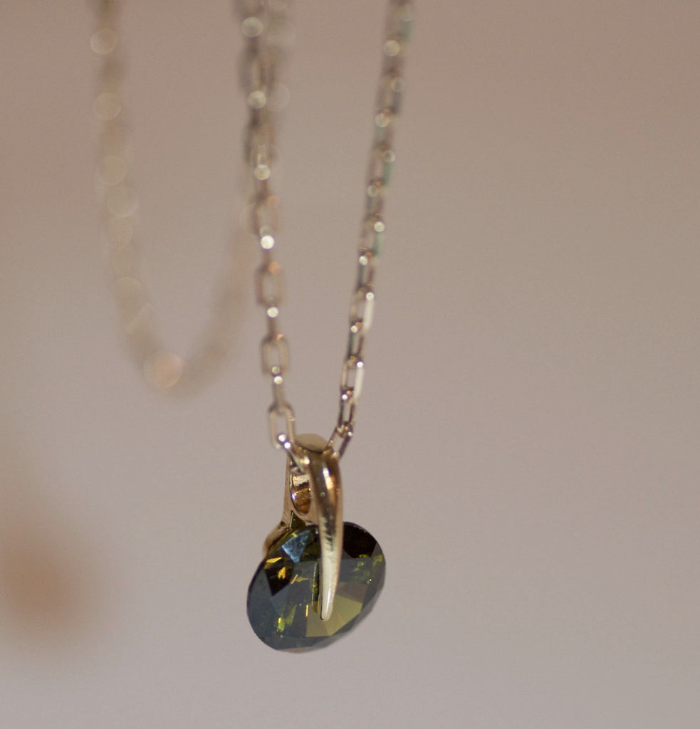 Green gemstone necklace