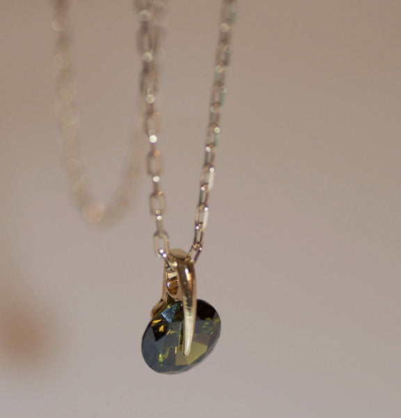 Green gemstone necklace