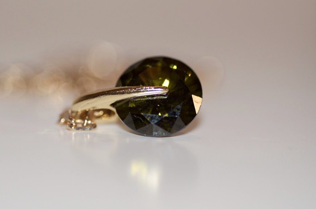 Green gemstone necklace