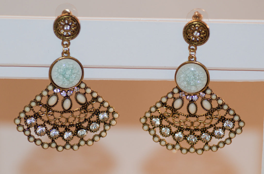 Vintage long hanging earring