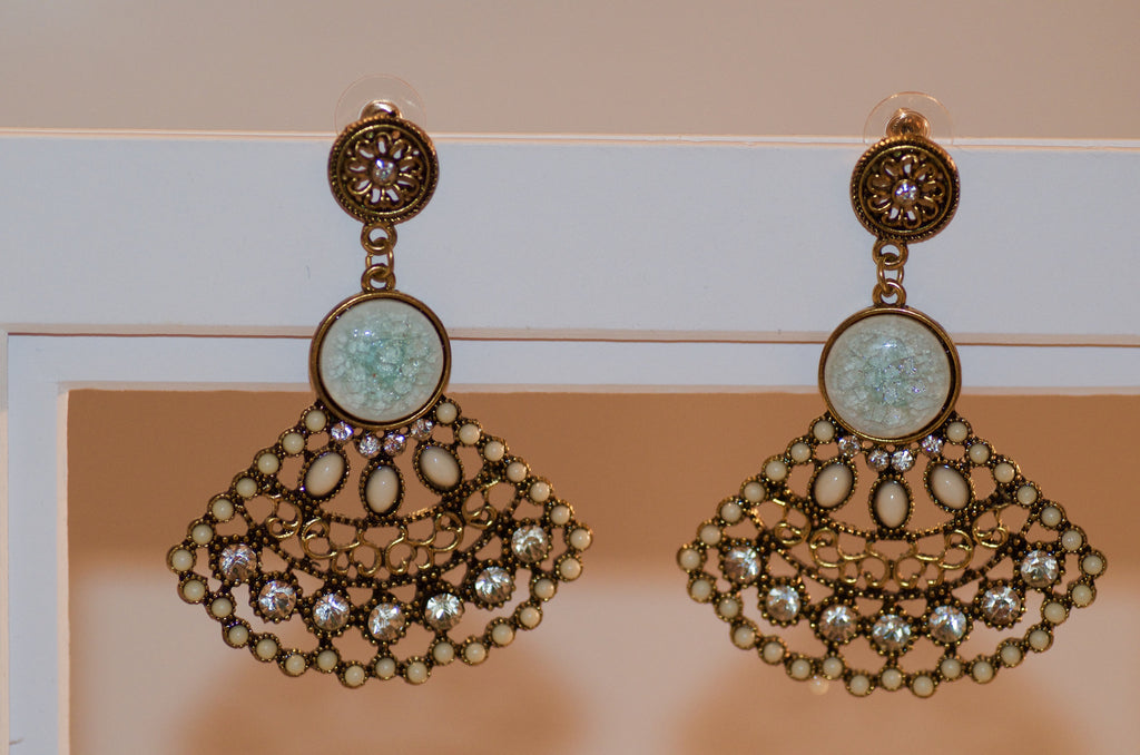 Vintage long hanging earring