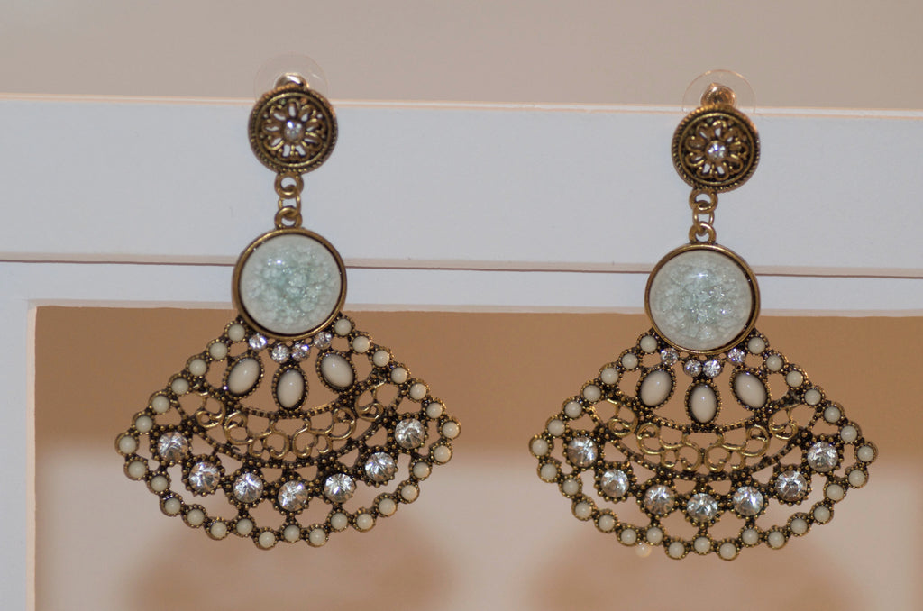 Vintage long hanging earring