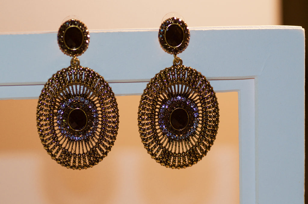Black and Gold Antique Earring