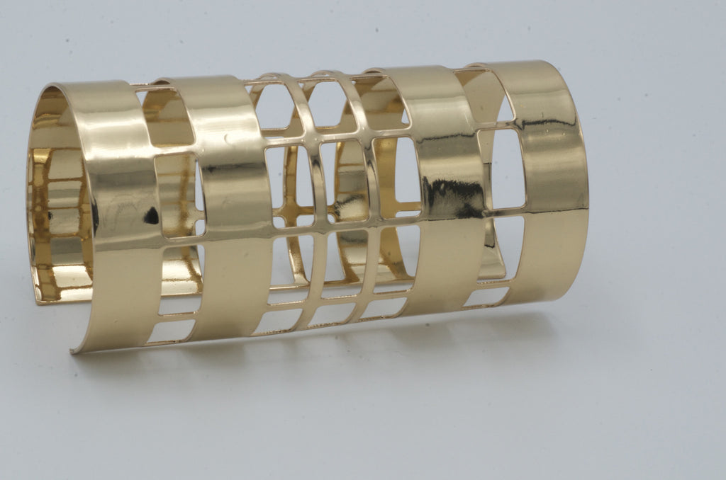 Nebit gold cuff