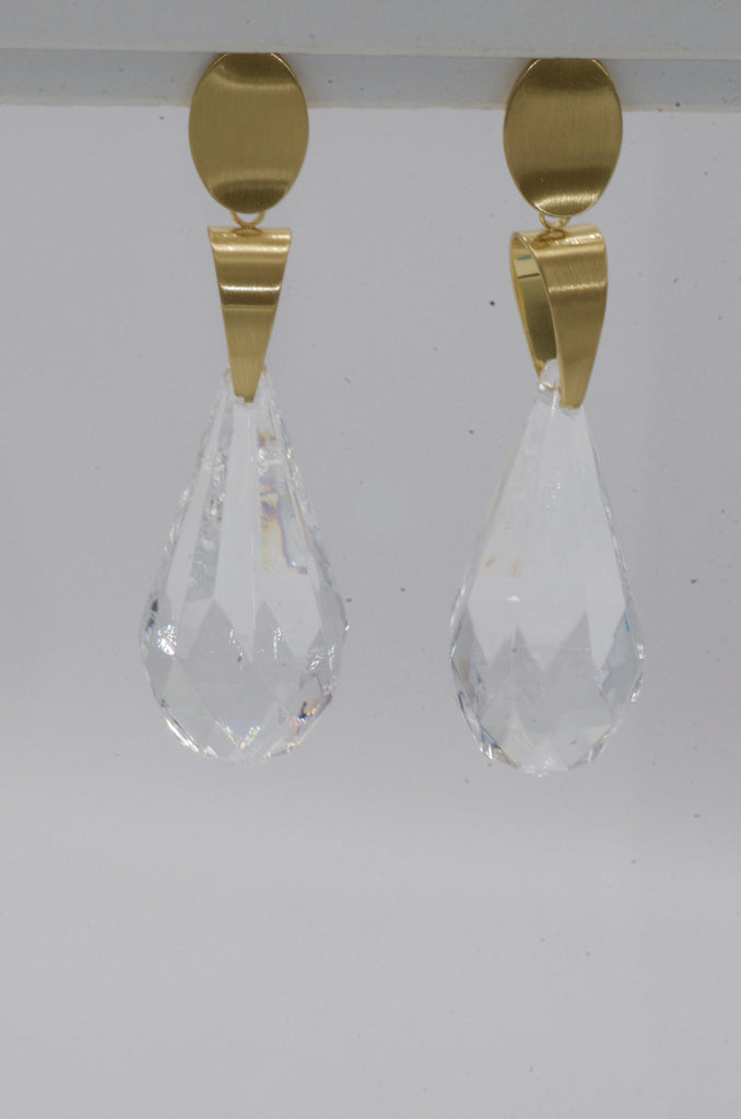 Halima pear earring