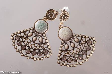 Vintage long hanging earring