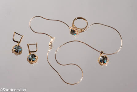 light green Necklace Set