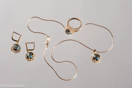 light green Necklace Set