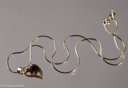 Black heart necklace