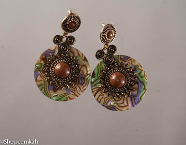 Brown queen earring